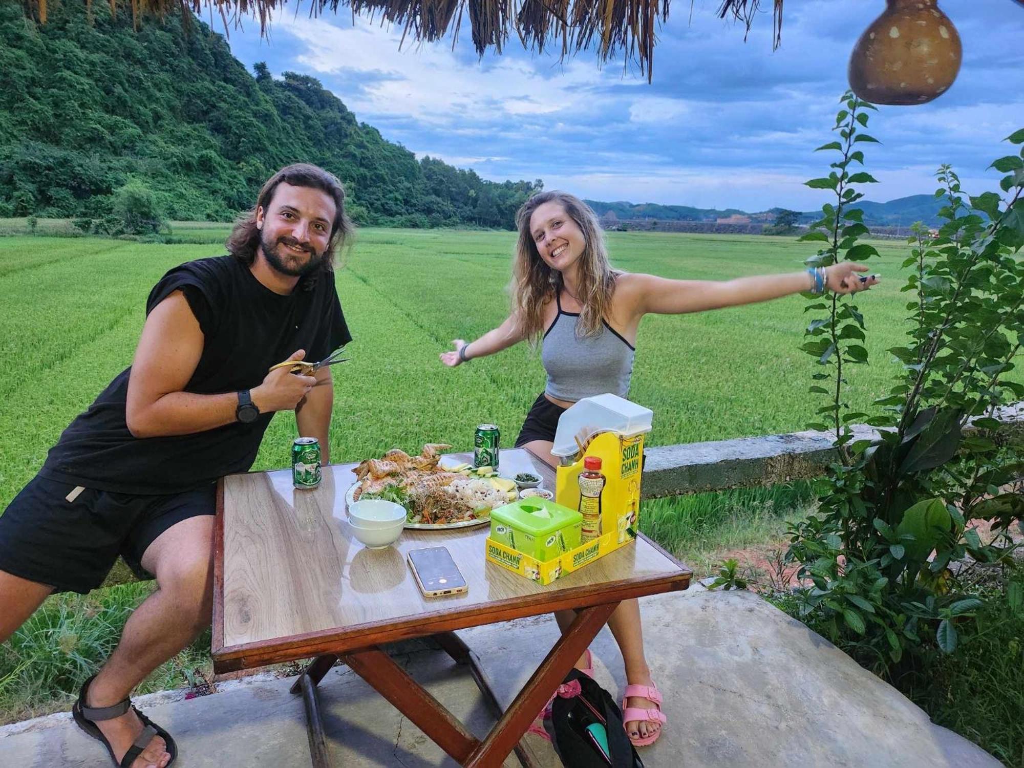Phong Nha Rice Field Homestay Exteriör bild